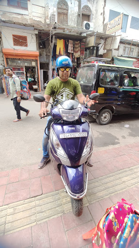 Delhi Bikes Rental