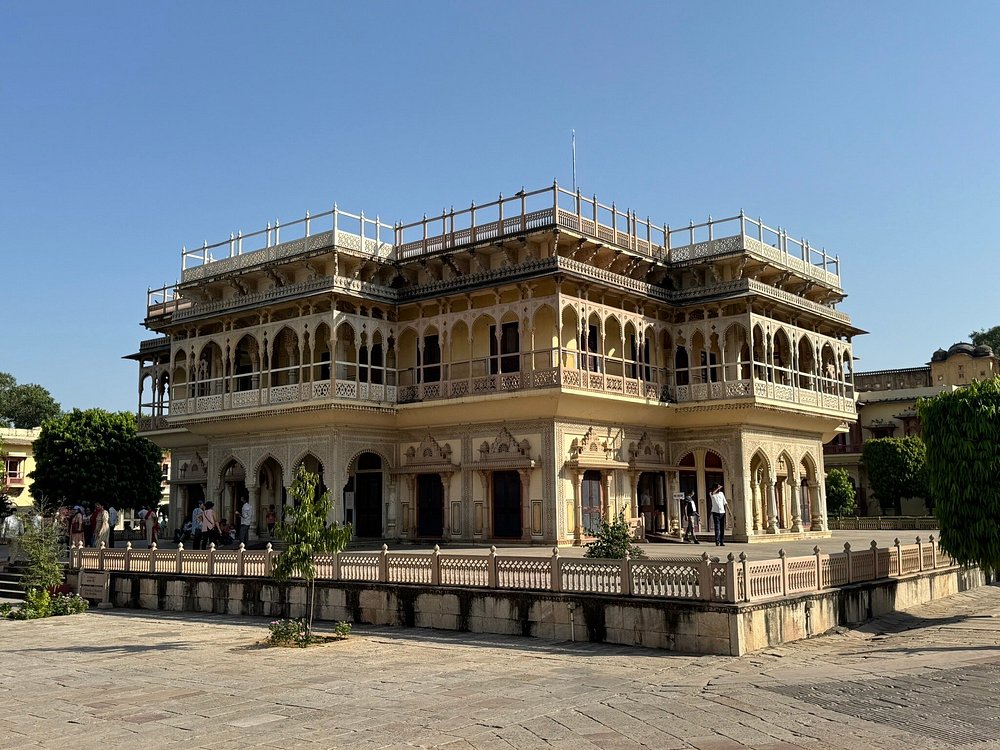 City Palace of Jaipur Tour Package